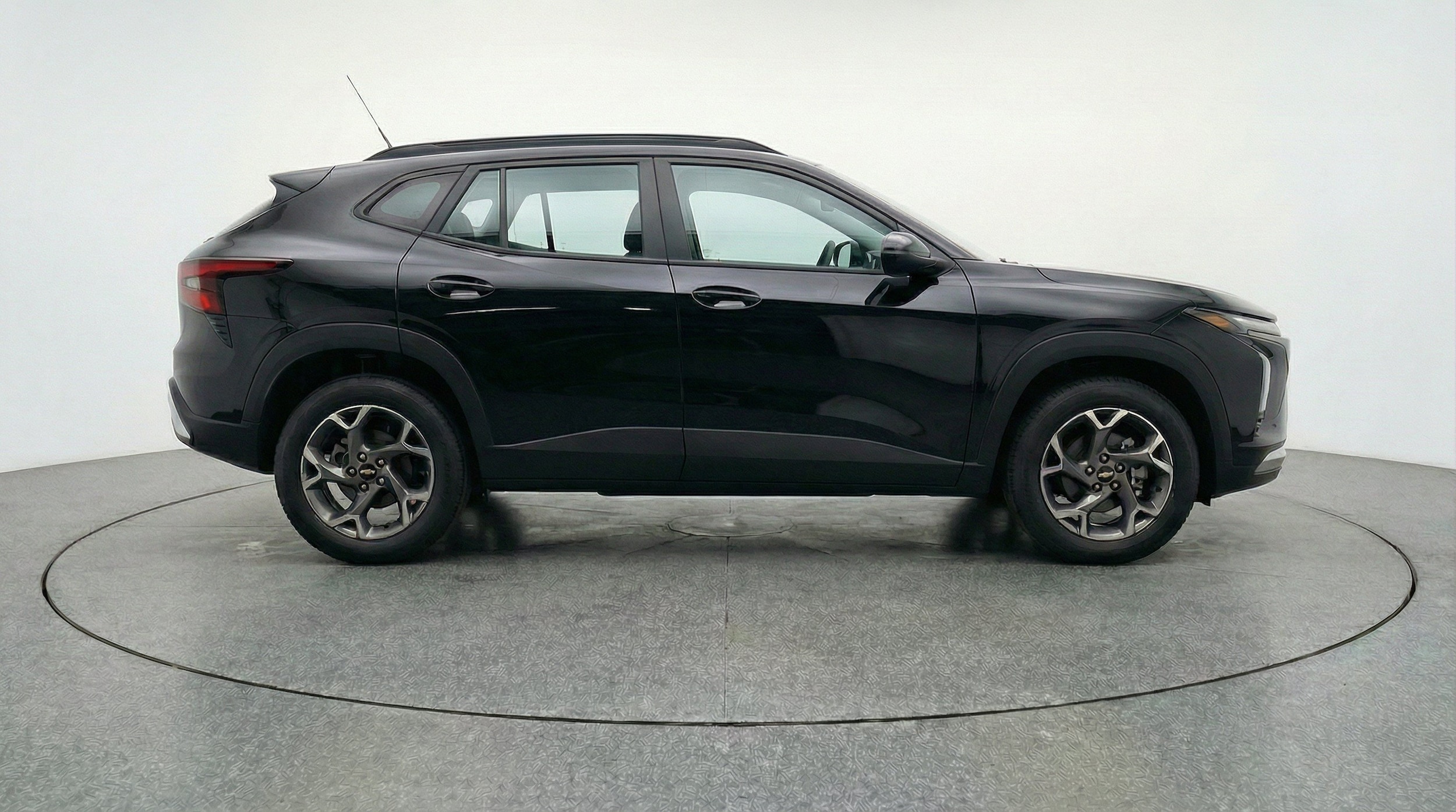 Thumbnail: 2025 Chevrolet Trax - 11