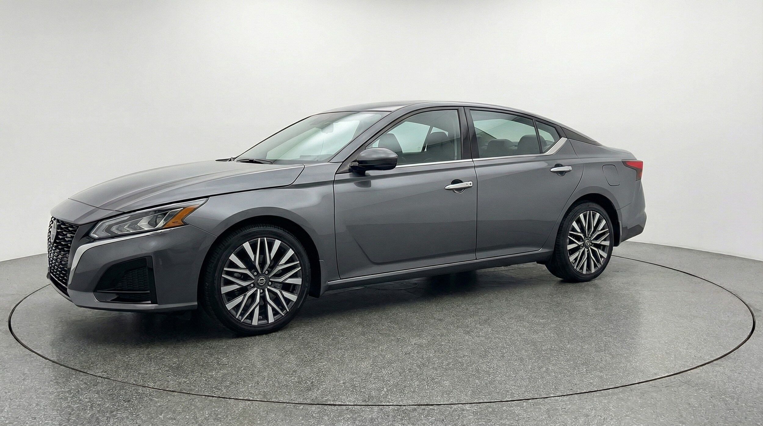 Thumbnail: 2025 Nissan Altima - 3