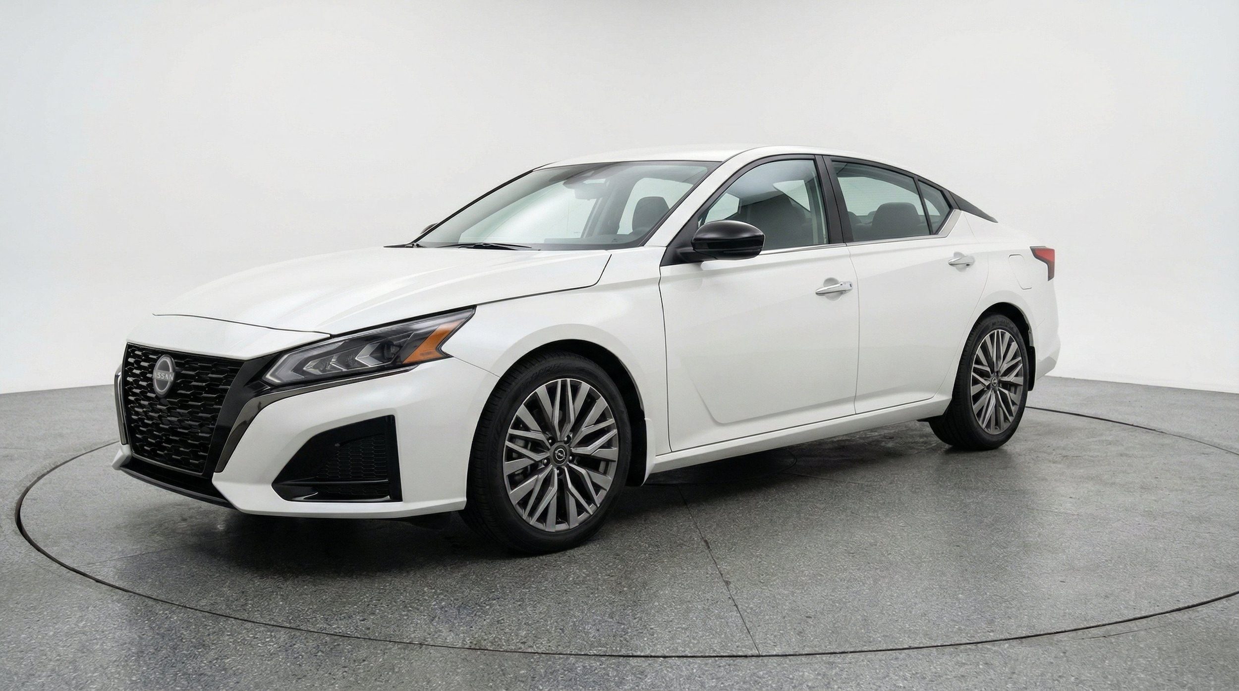 Thumbnail: 2025 Nissan Altima - 3