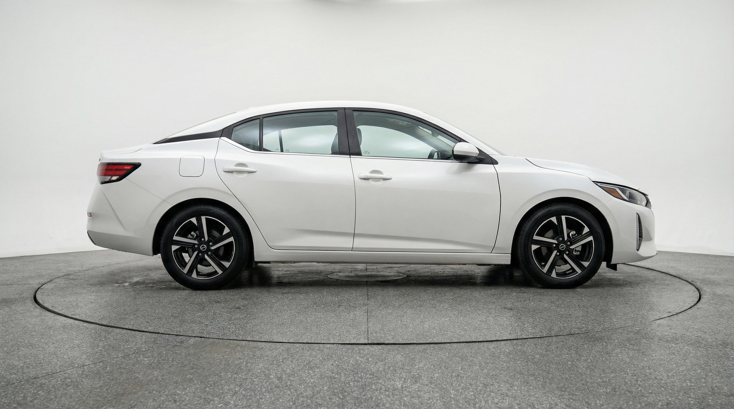 Thumbnail: 2025 Nissan Sentra - 11