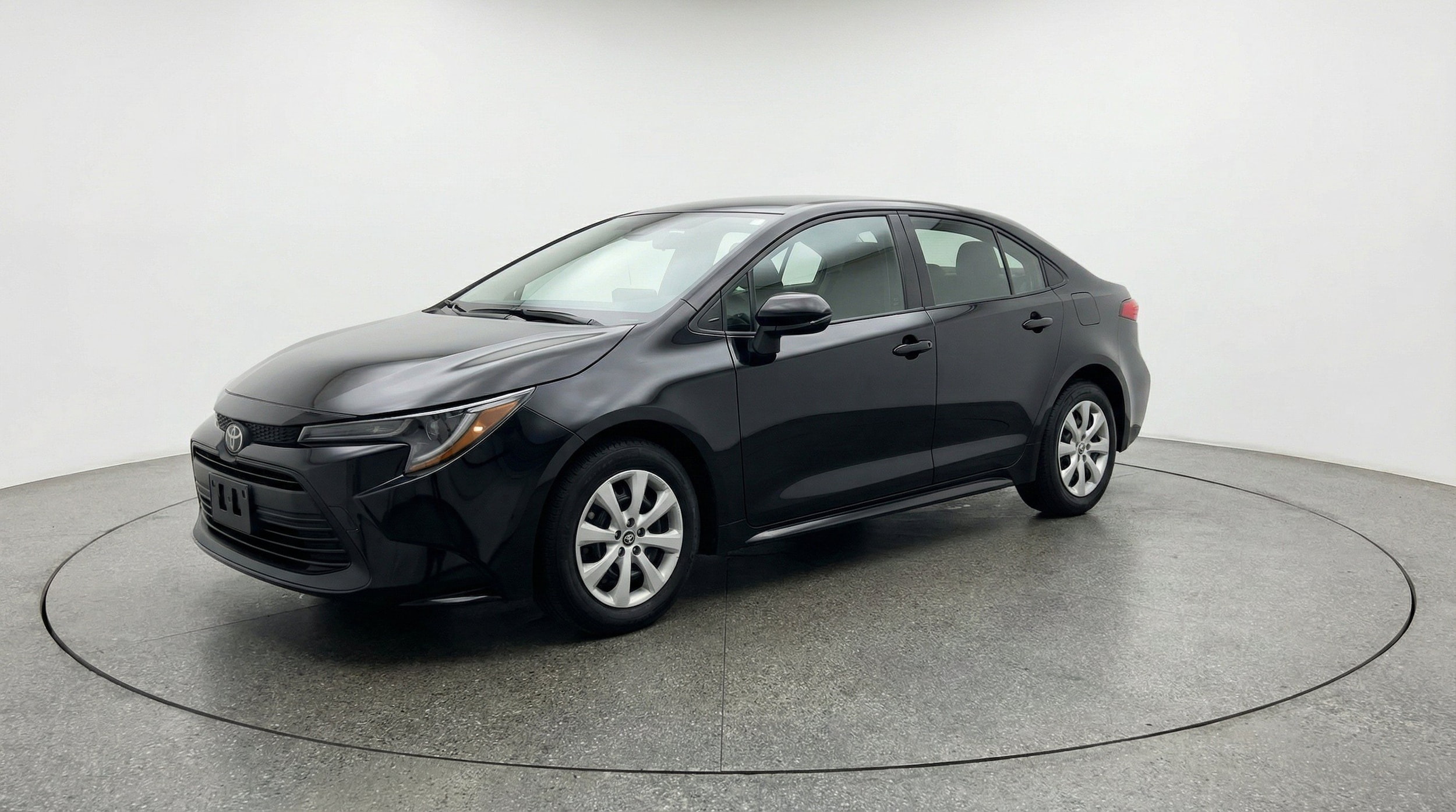 Thumbnail: 2025 Toyota Corolla - 3