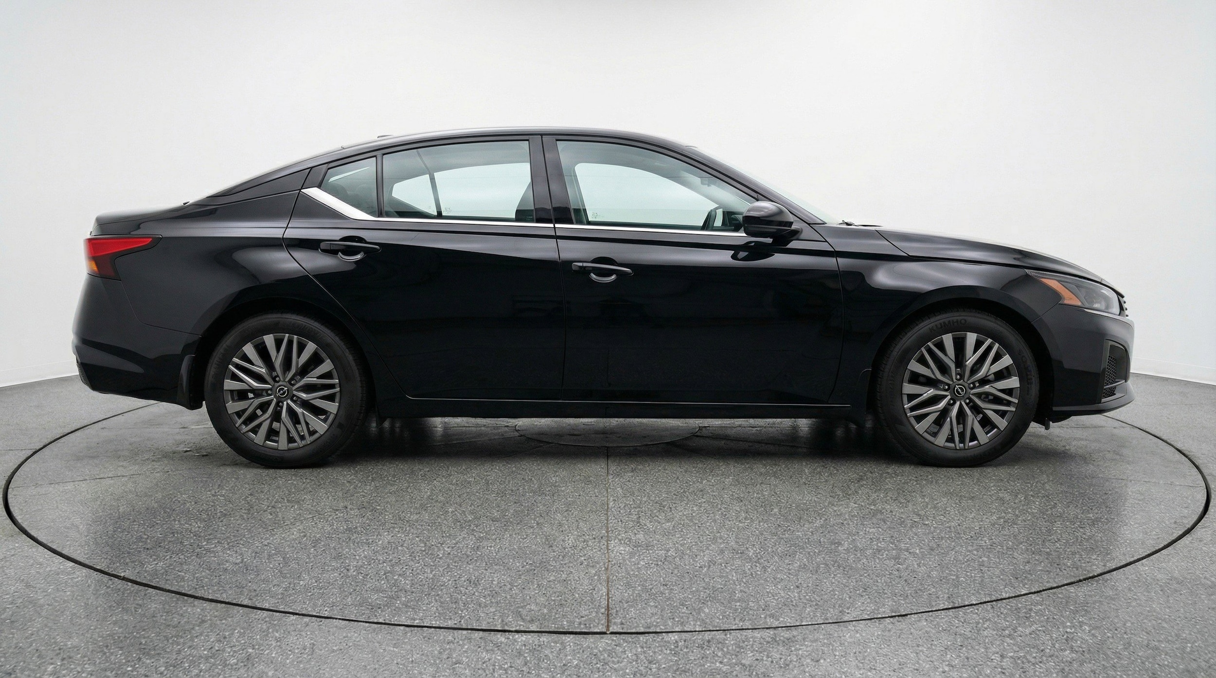 Thumbnail: 2025 Nissan Altima - 11