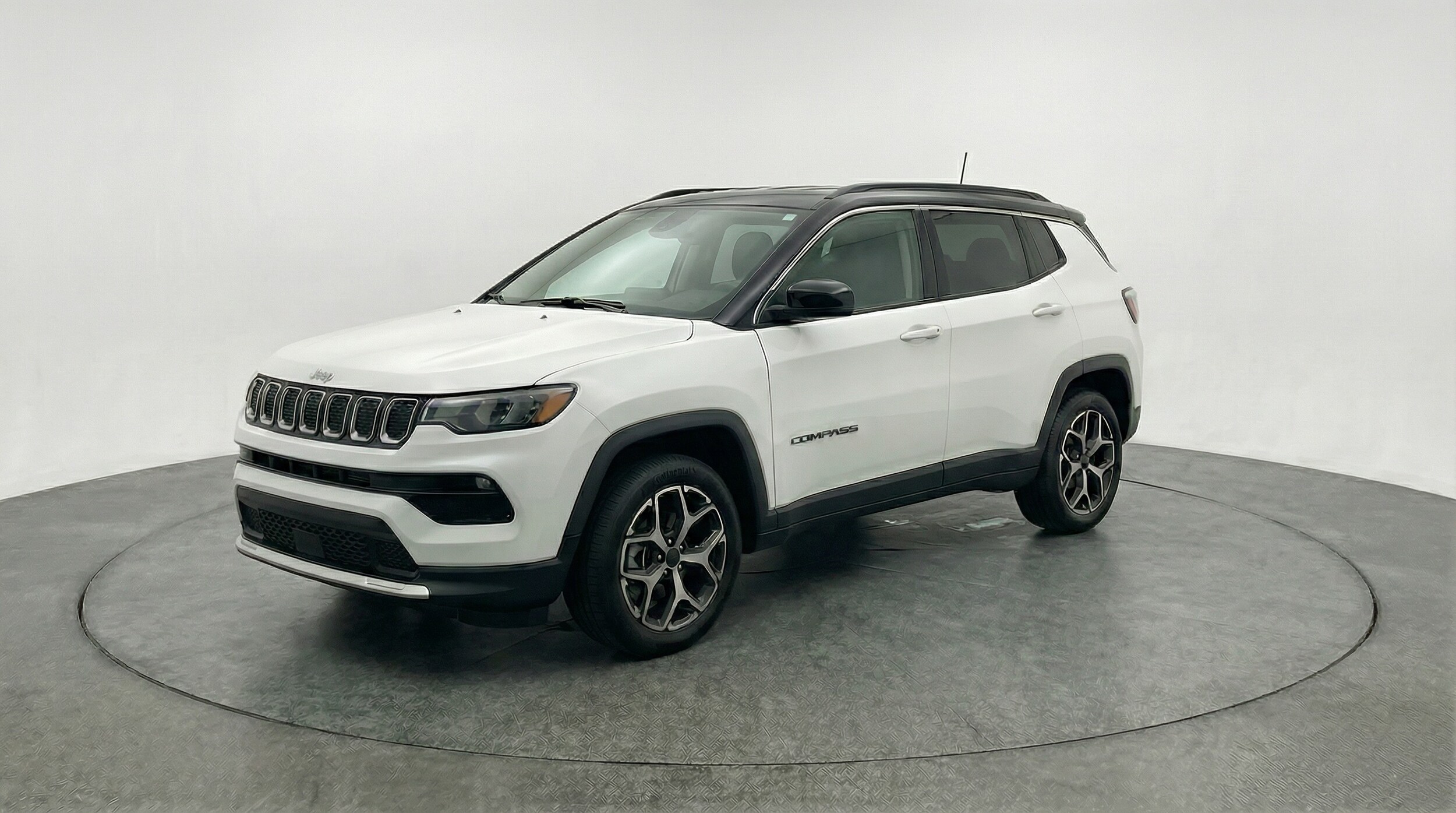 Thumbnail: 2025 Jeep Compass - 3