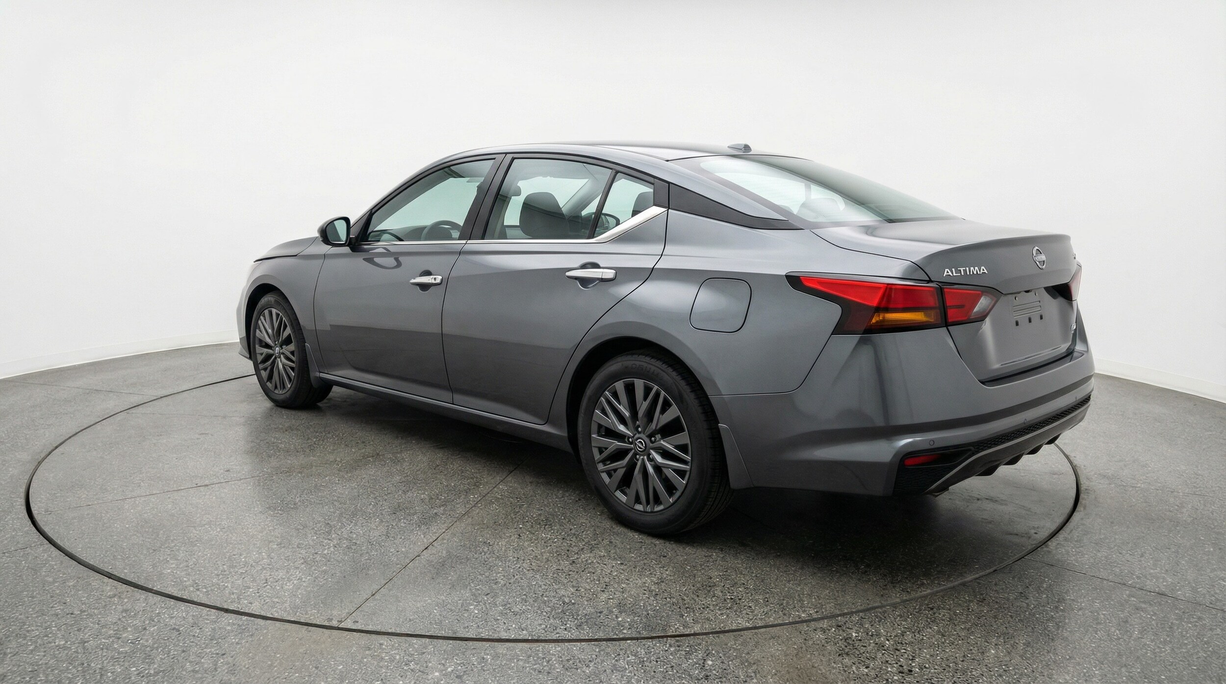 Thumbnail: 2025 Nissan Altima - 5