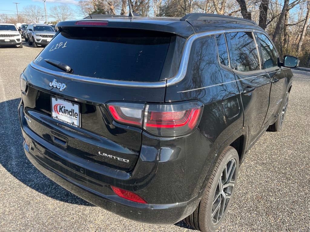 2025 Jeep Compass Limited - Photo 29