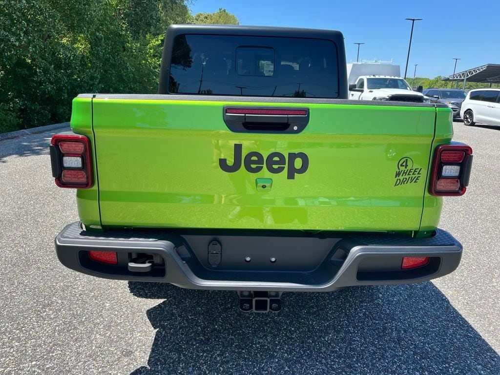 2025 Jeep Gladiator Willys - Photo 25