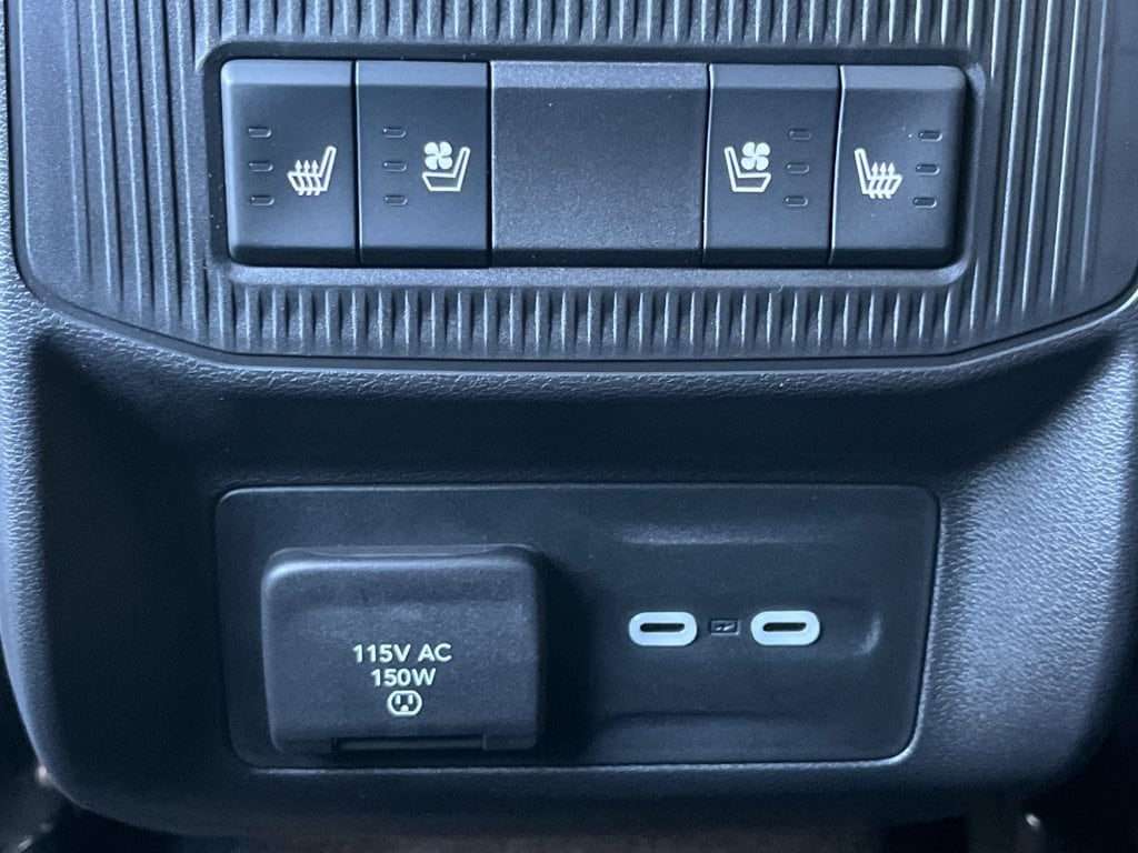 2025 Jeep Wagoneer S Launch Edition - Photo 21