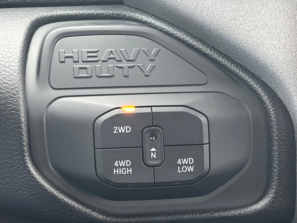 2026 RAM 3500 Big Horn - Photo 13
