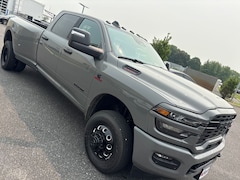 2026 Ram 3500 BIG HORN CREW CAB 4X4 8' BOX Pickup