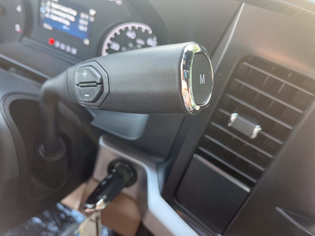 2025 Ford F-250 Super Duty XLT - Photo 11