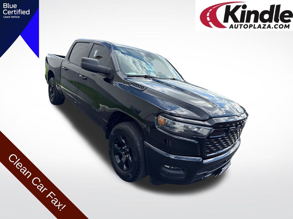 2025 Ram 1500 Truck Crew Cab 