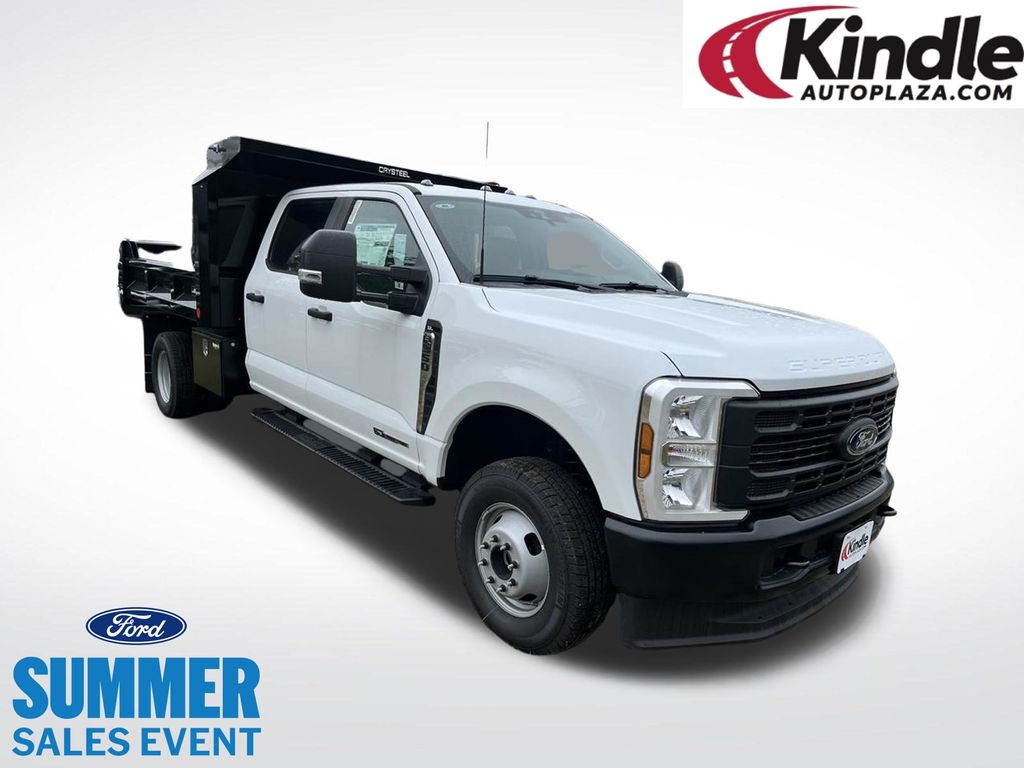 2025 Ford F-350 Chassis Truck Crew Cab 