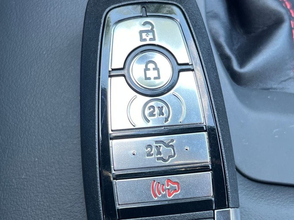2025 Ford Mustang EcoBoost Premium Fastback - Photo 19
