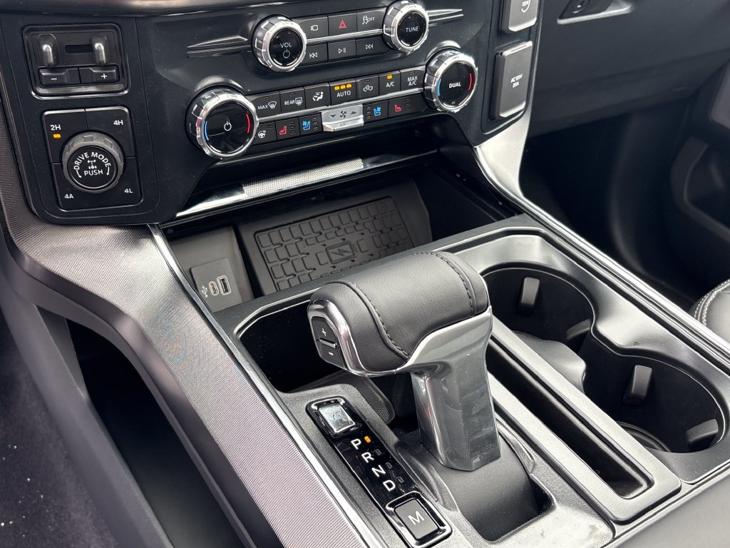 2026 Ford F-150 Platinum - Photo 6