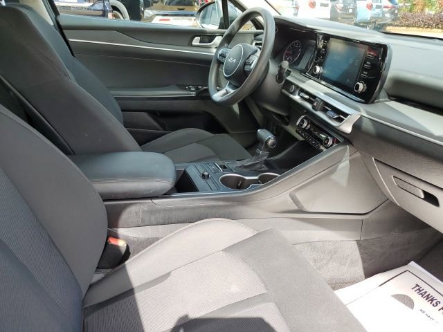 2023 Kia K5 LXS - Photo 8
