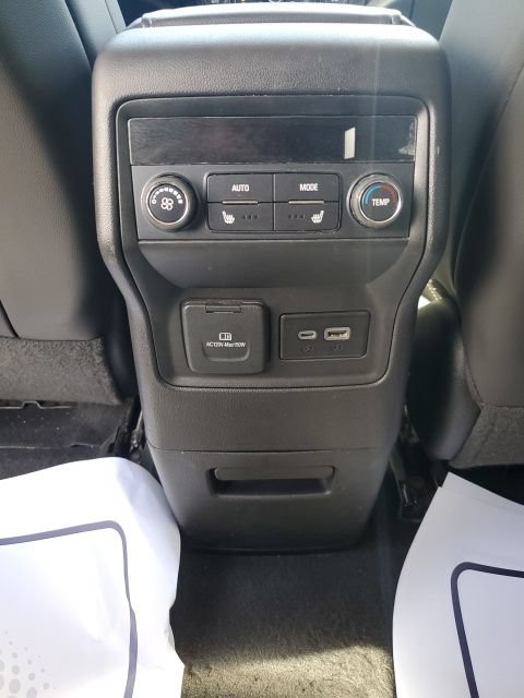 2023 GMC Acadia Denali - Photo 12
