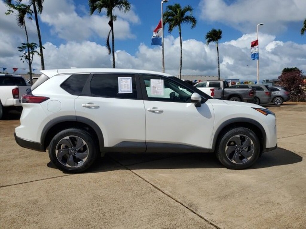 Used 2024 Nissan Rogue SV SUV