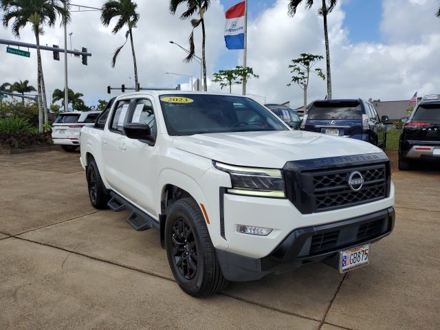 2023 Nissan Frontier SV Crew Cab photo 2