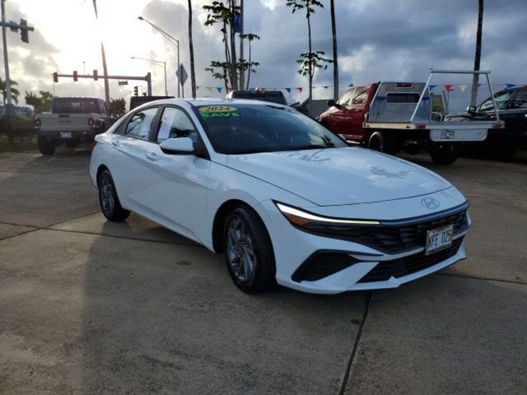 Used 2024 Hyundai Elantra SEL Sedan