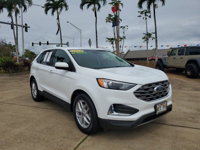 2022 Ford Edge SEL photo 2