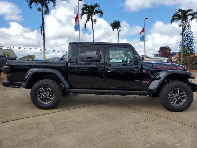 2025 Jeep Gladiator Mojave photo 3