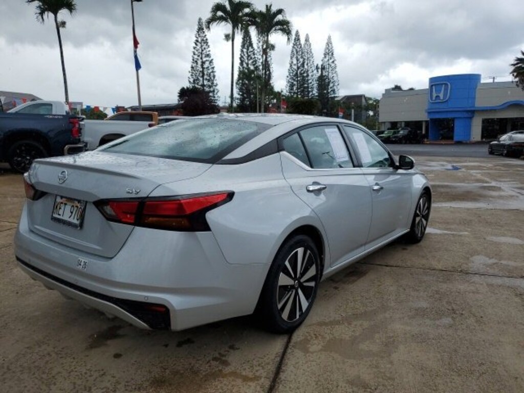 Used 2022 Nissan Altima 2.5 SV Sedan