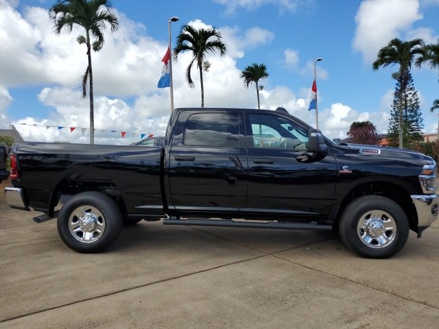 2025 Ram 2500 Tradesman photo 3