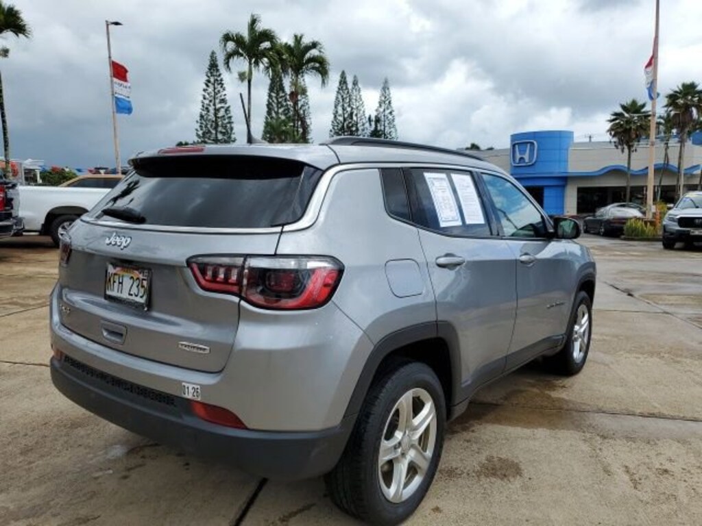 Used 2024 Jeep Compass Latitude SUV