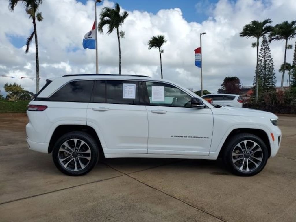 Used 2022 Jeep Grand Cherokee Overland SUV