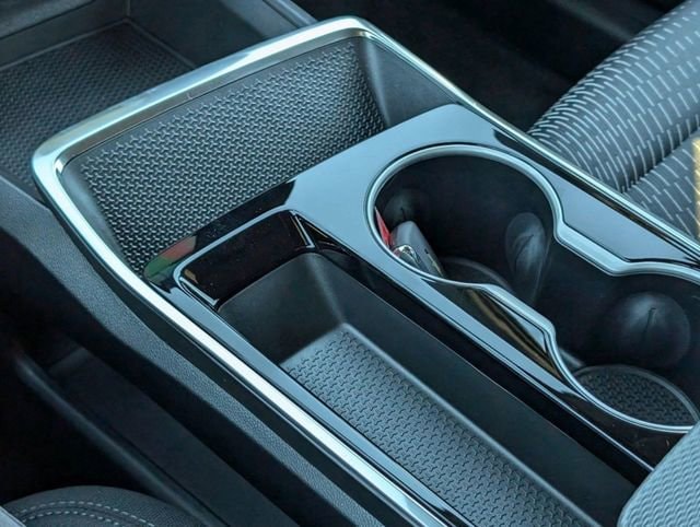 2025 Chevrolet Equinox LT - Photo 17