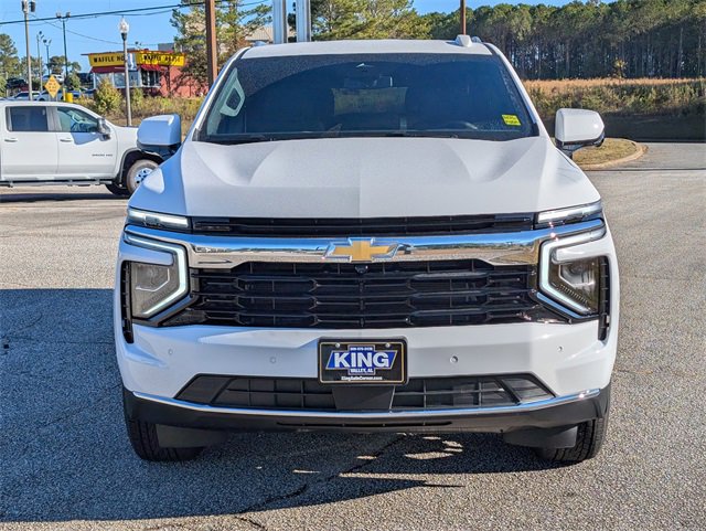 2026 Chevrolet Suburban LS photo 2