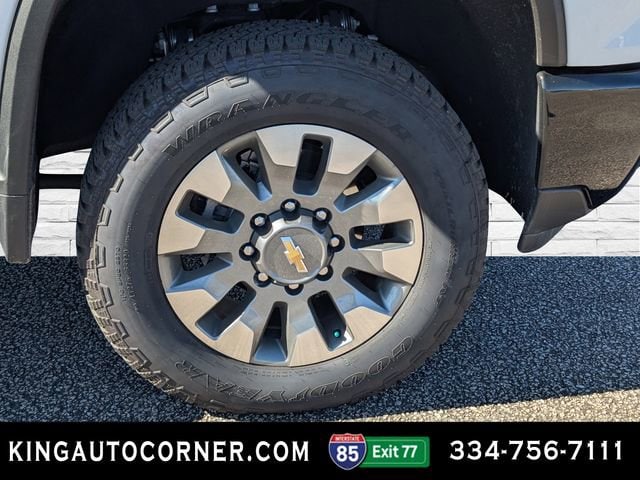 2025 Chevrolet Silverado 2500 HD Custom - Photo 10