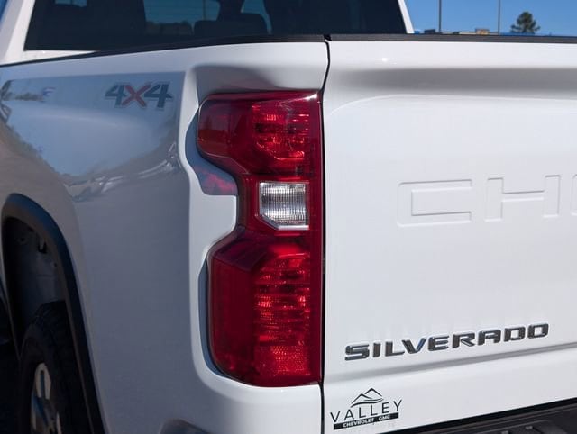 2025 Chevrolet Silverado 2500 HD Custom - Photo 17