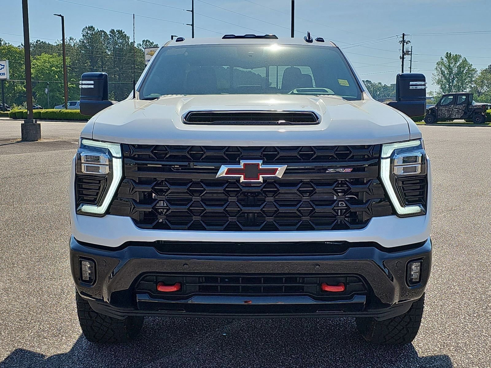 2025 Chevrolet Silverado 2500HD ZR2 photo 3
