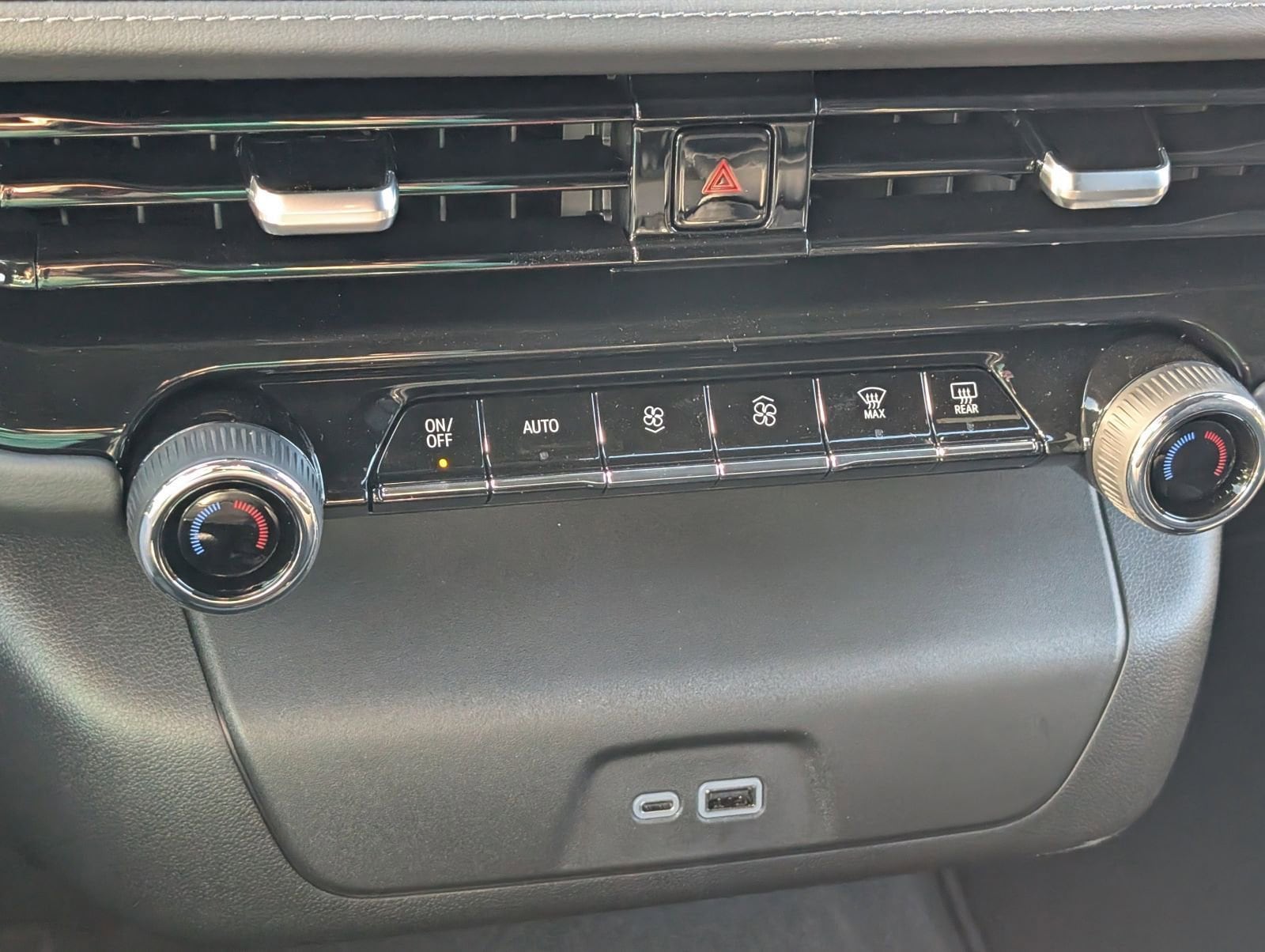 2026 Chevrolet Suburban LS - Photo 30