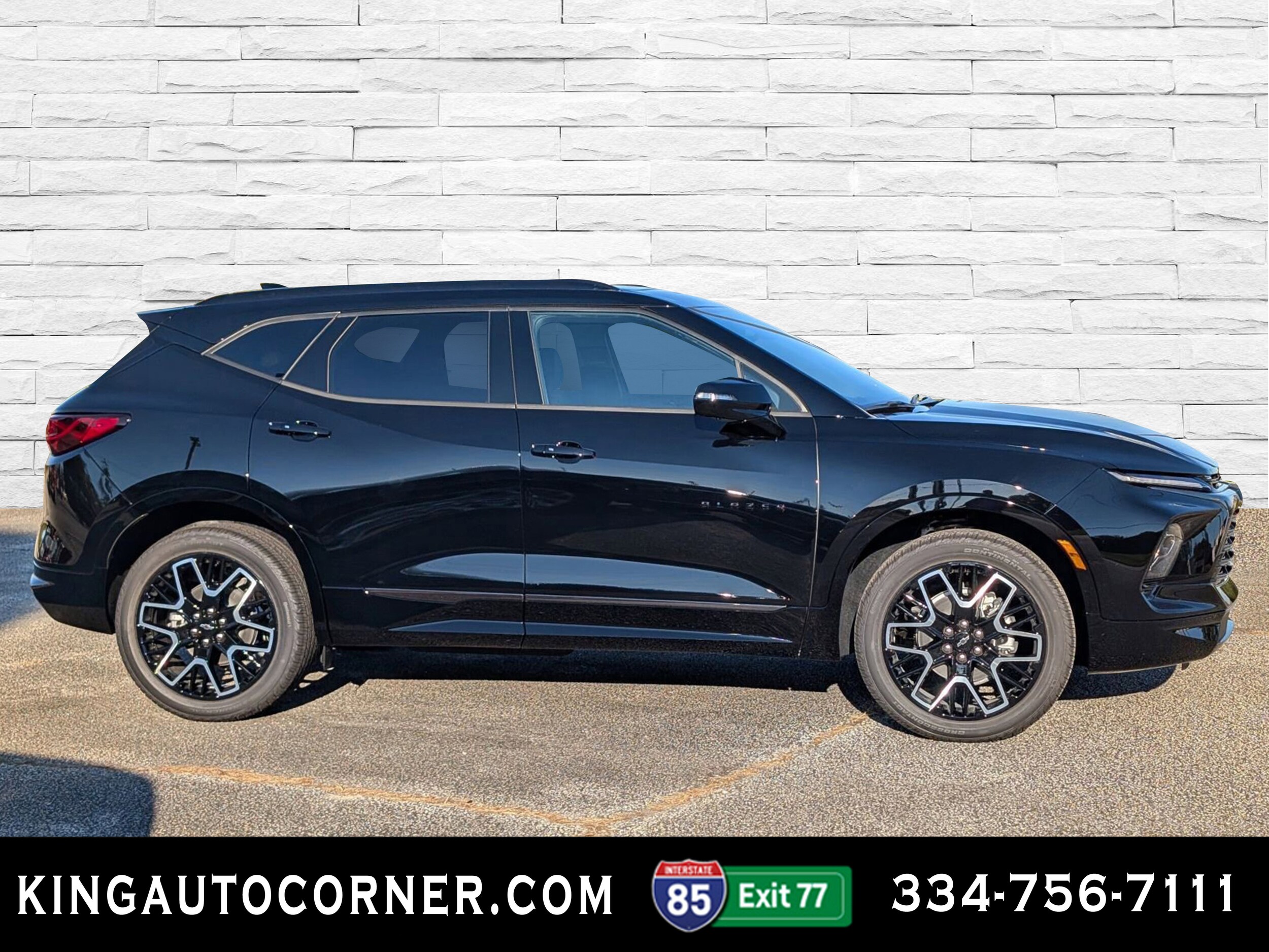 2025 Chevrolet Blazer RS photo 3