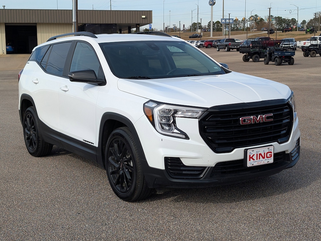 Used 2024 GMC Terrain SLE SUV