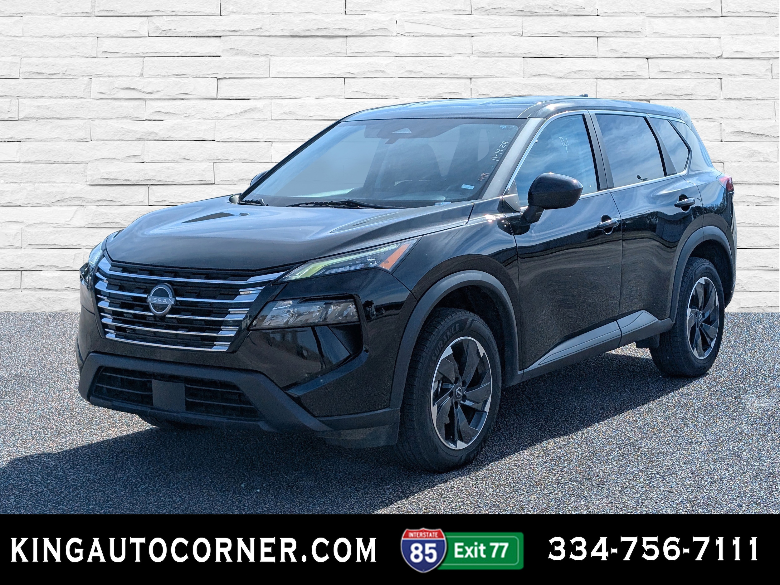 2024 Nissan Rogue SV's photo