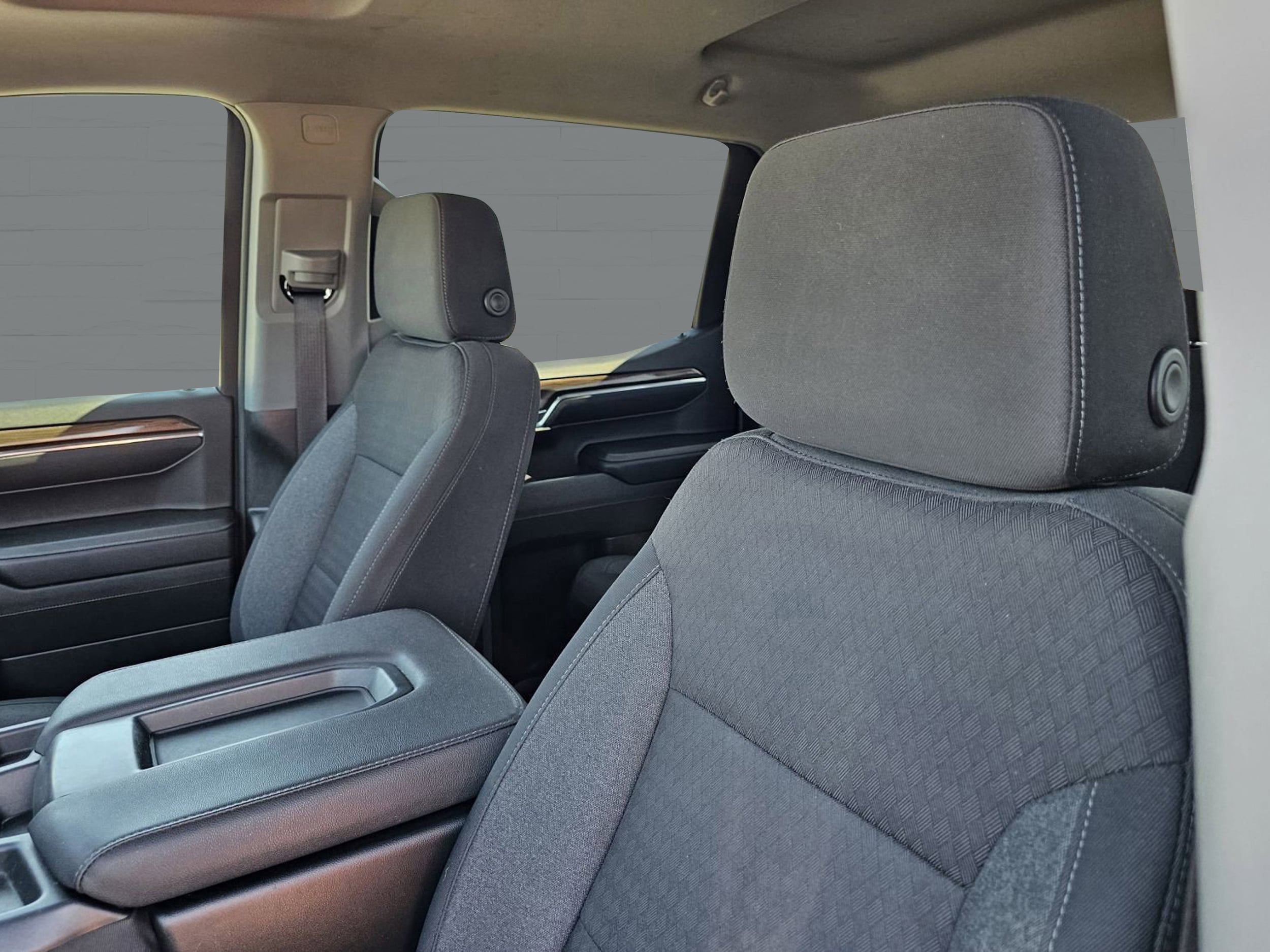 2023 Chevrolet Silverado 1500 LT - Photo 11