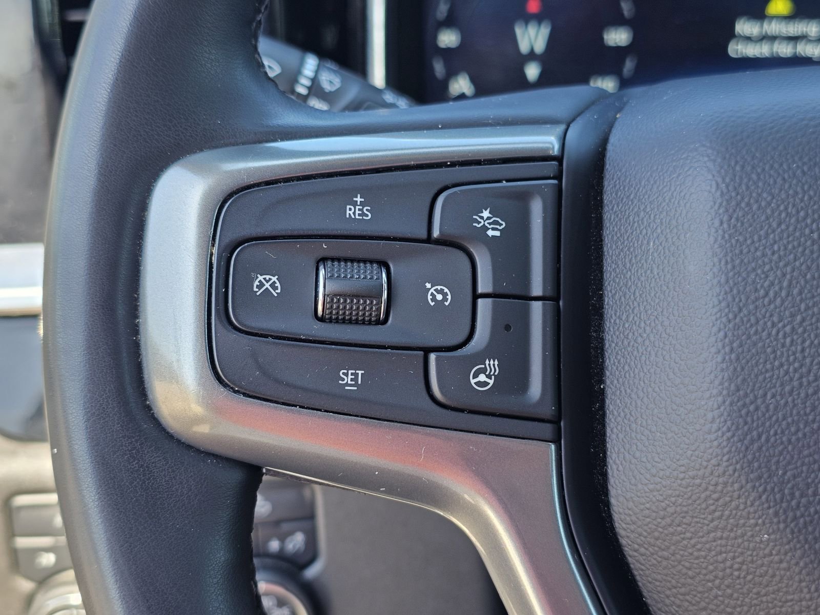 2023 Chevrolet Silverado 1500 LT - Photo 18