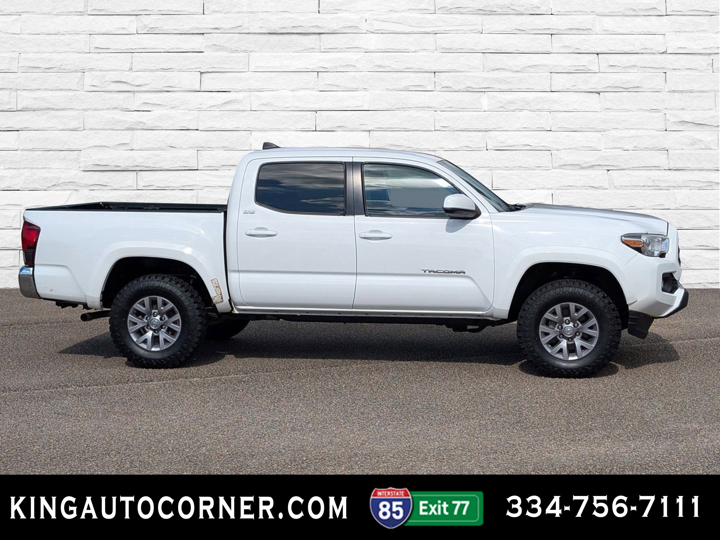 2019 Toyota Tacoma V6 4x4 photo 4