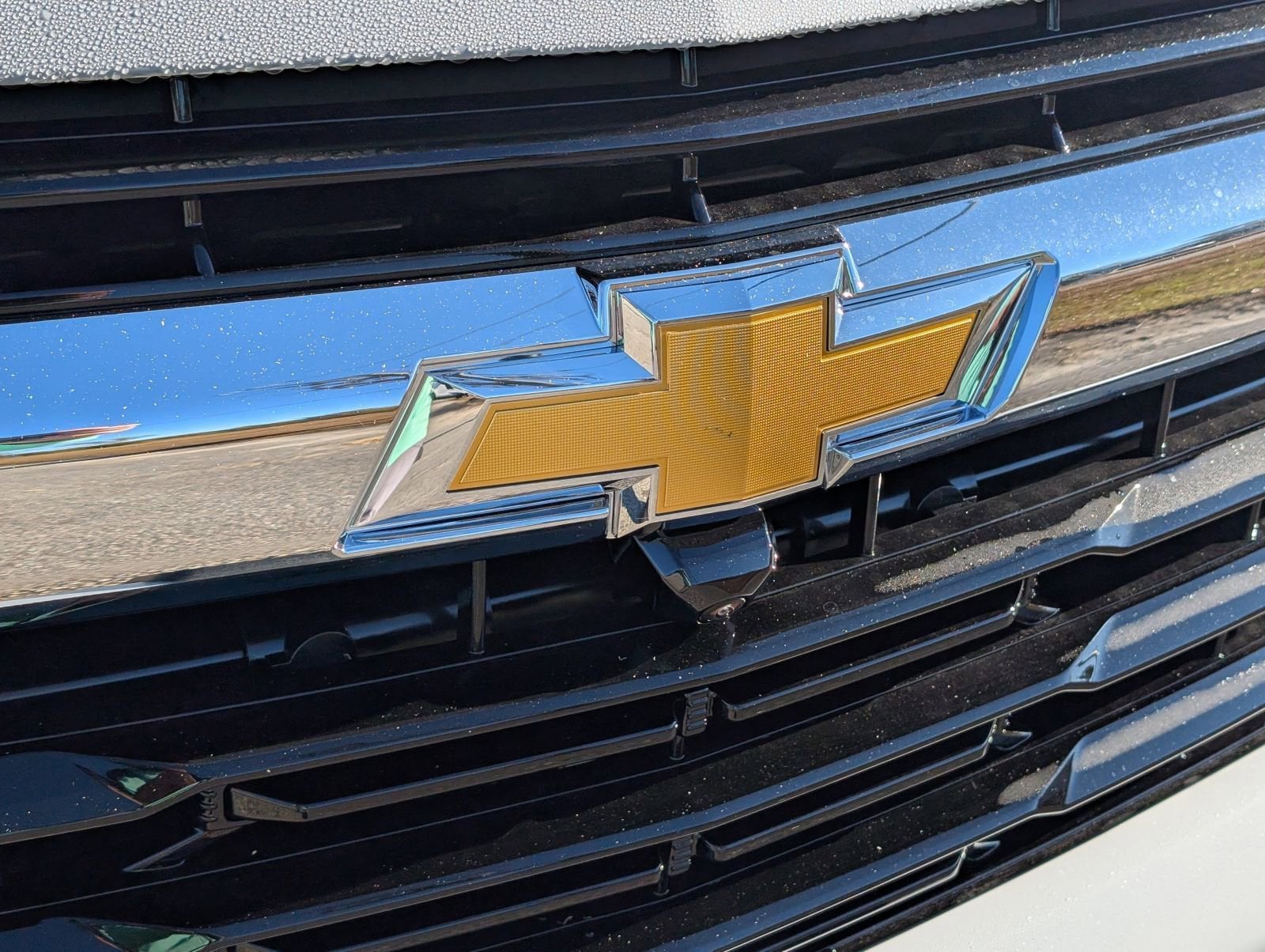 2026 Chevrolet Suburban LS - Photo 16