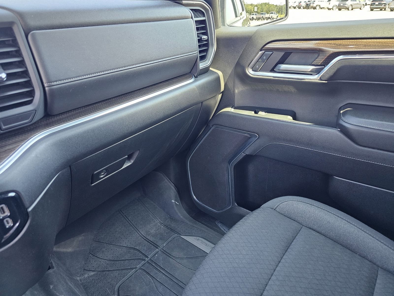 2023 Chevrolet Silverado 1500 LT - Photo 23