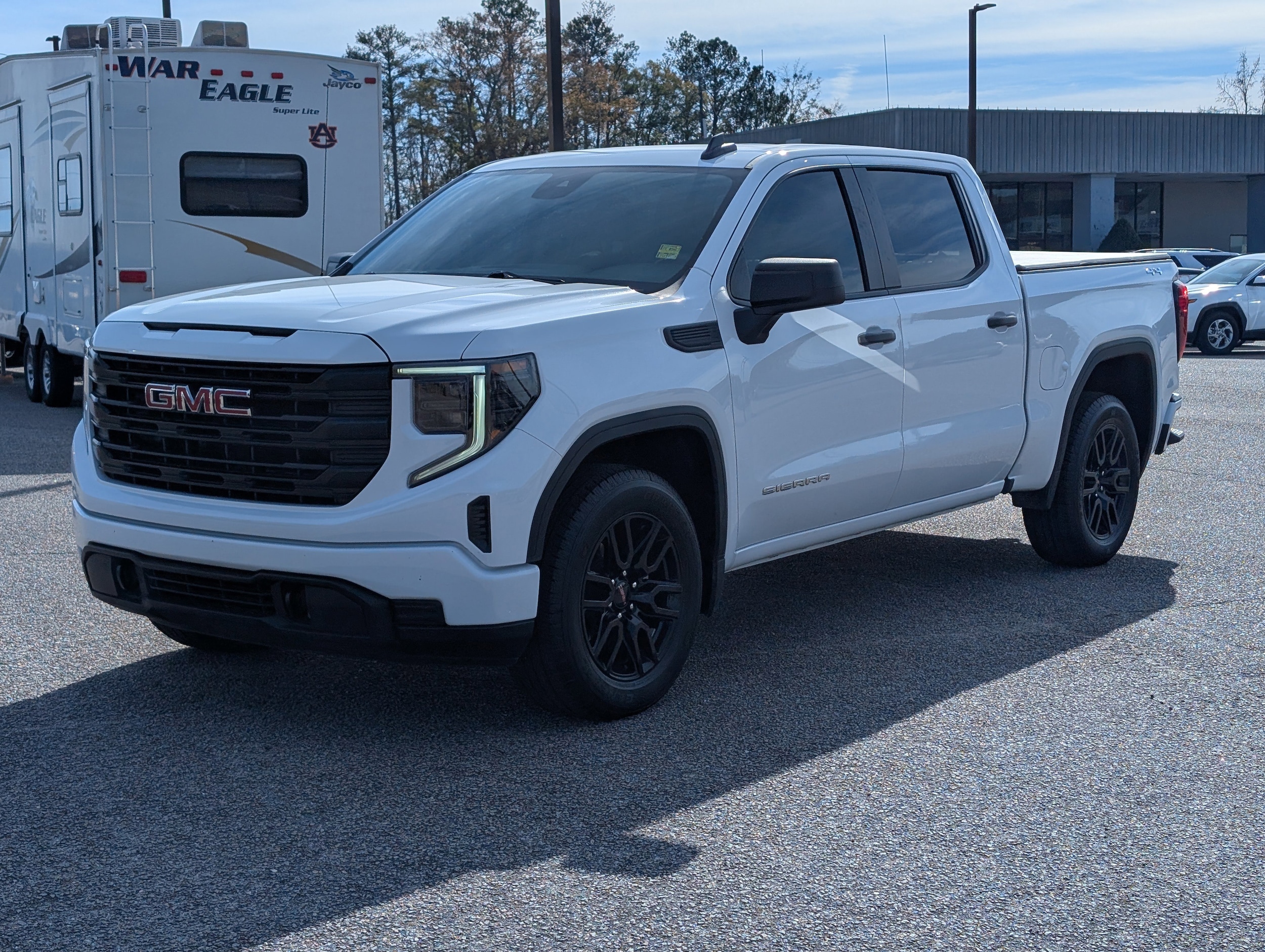 2024 GMC Sierra 1500 Pro's photo
