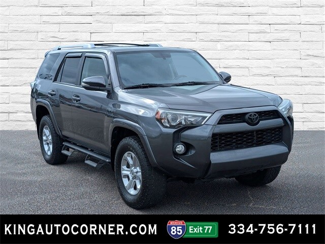 2018 Toyota 4Runner SR5 Premium photo 3