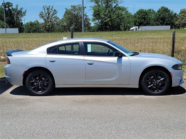 2022 Dodge Charger SXT photo 4