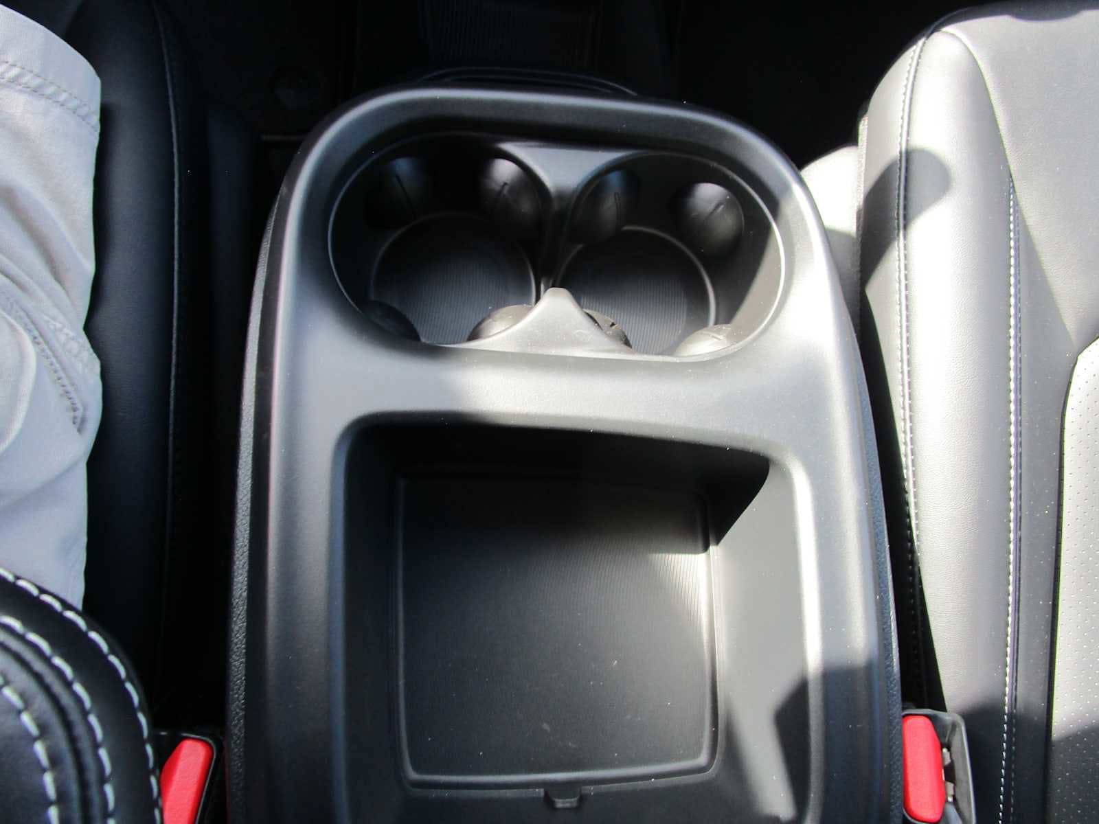 2026 Chrysler Voyager LX - Photo 22