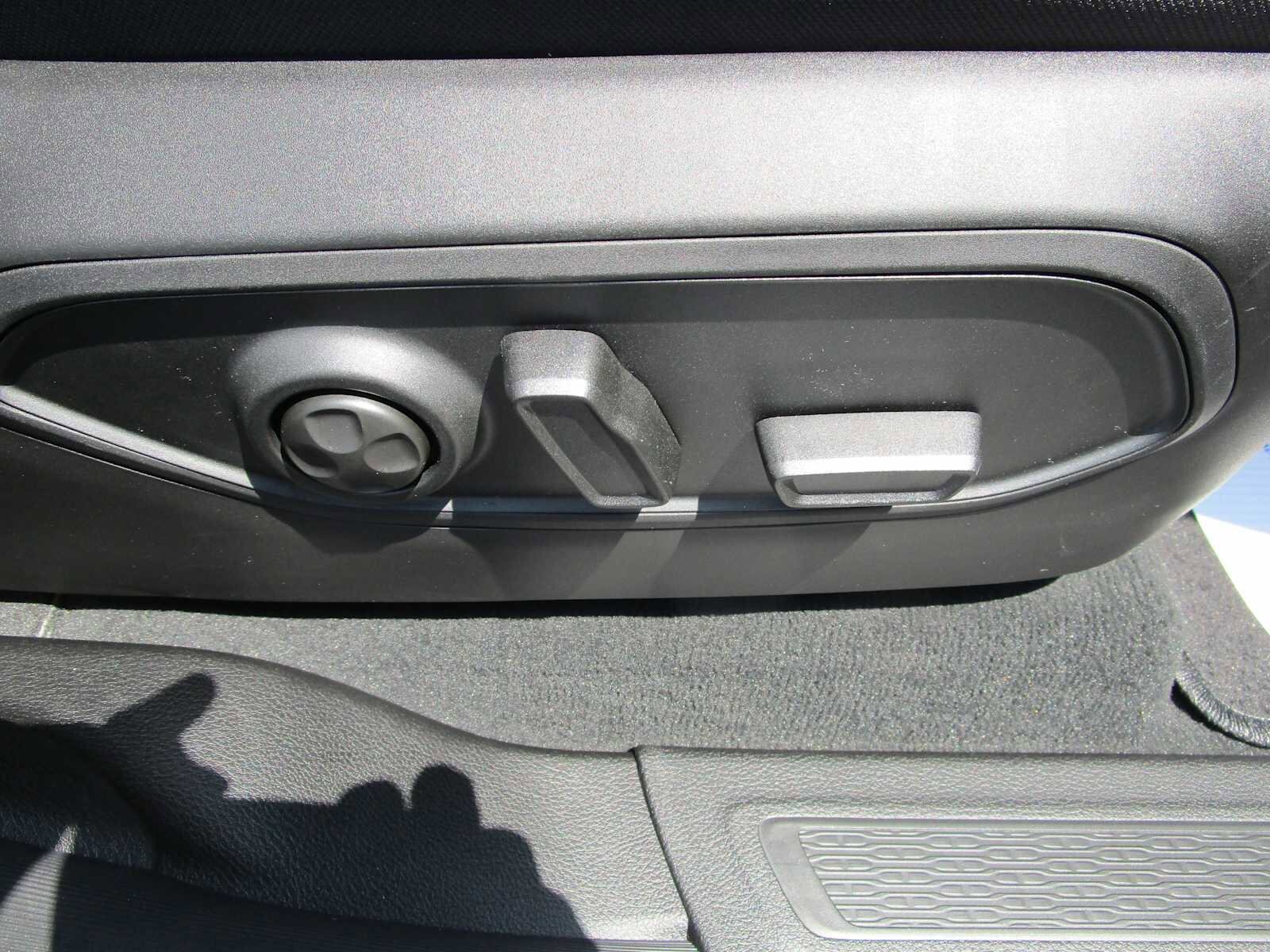 2025 Jeep Grand Cherokee Limited - Photo 17