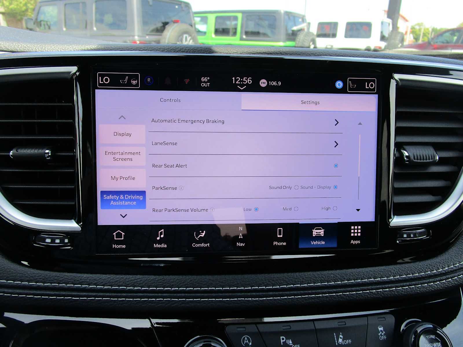 2026 Chrysler Pacifica Limited - Photo 48
