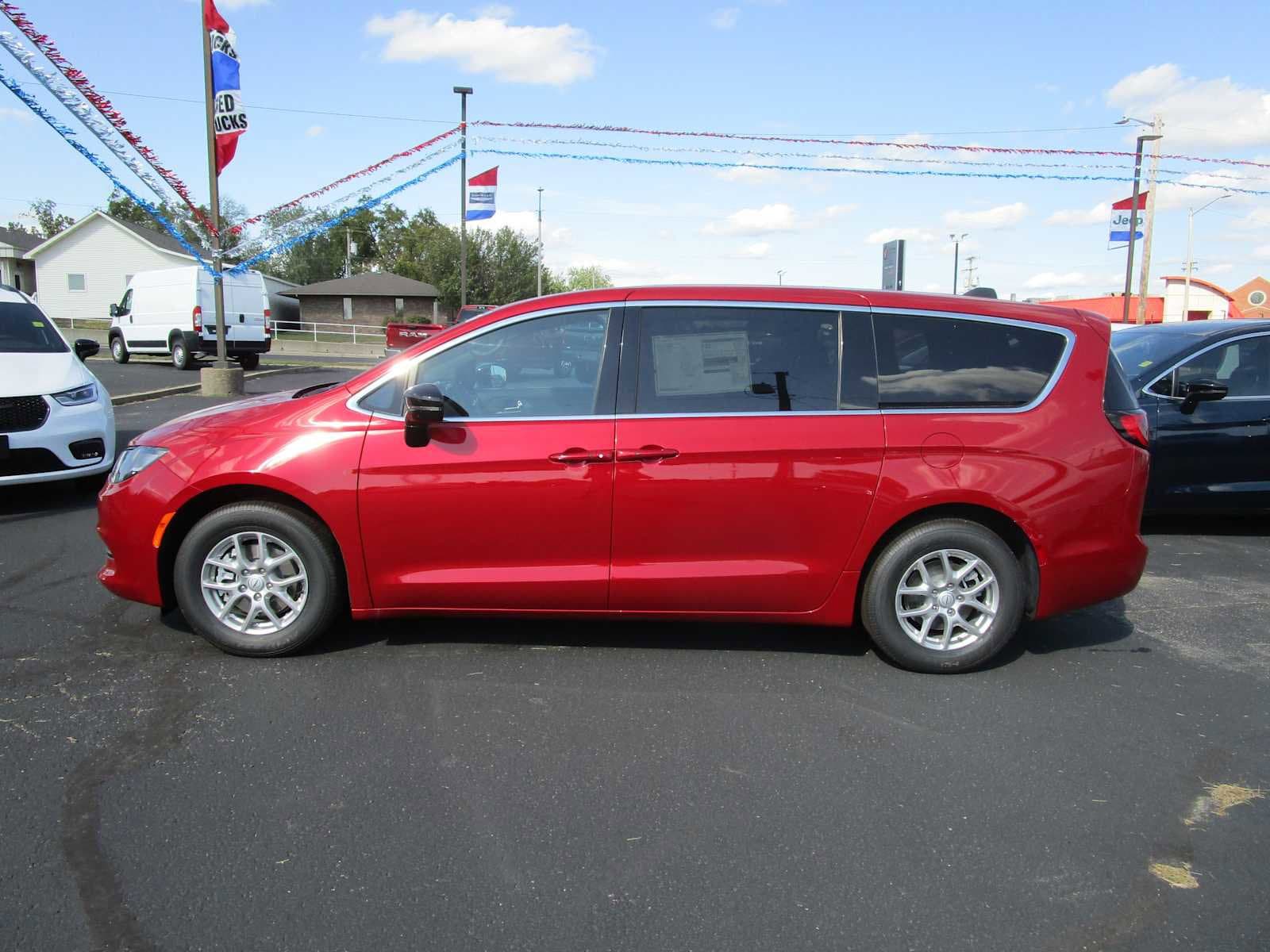 2026 Chrysler Voyager LX's photo